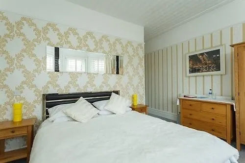 Crossroads Hotel Bournemouth